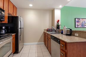 Spacious Modern Condos near French Quarter