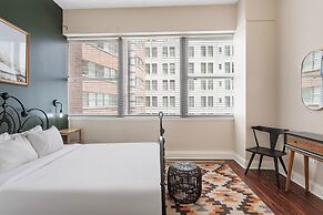 Spacious Modern Condos near French Quarter