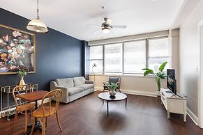 Spacious Modern Condos near French Quarter