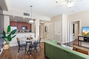 Spacious Modern Condos near French Quarter