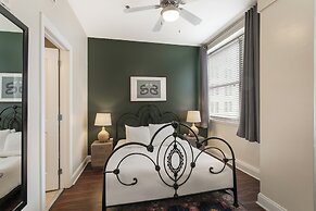 Spacious Modern Condos near French Quarter