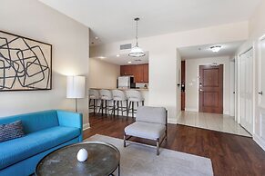 Spacious Modern Condos near French Quarter