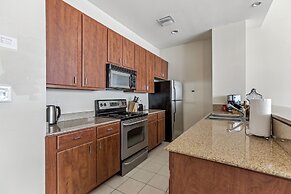 Spacious Modern Condos near French Quarter