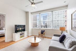 Spacious Modern Condos near French Quarter