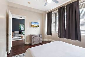 Spacious Modern Condos near French Quarter