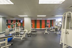 Spacious Modern Condos near French Quarter