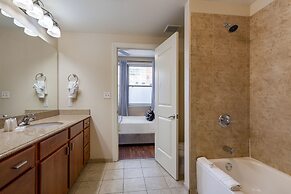 Spacious Modern Condos near French Quarter