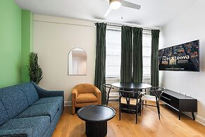 Spacious Modern Condos near French Quarter
