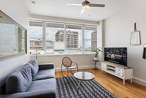 Spacious Modern Condos near French Quarter