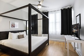 Spacious Modern Condos near French Quarter