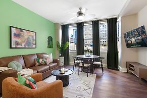 Spacious Modern Condos near French Quarter