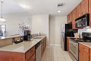 Spacious Modern Condos near French Quarter