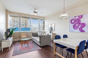 Spacious Modern Condos near French Quarter