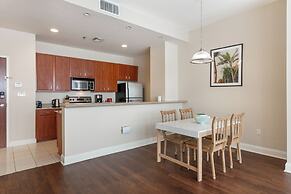 Spacious Modern Condos near French Quarter