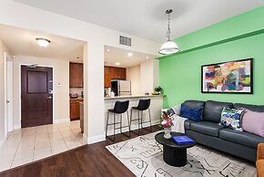 Spacious Modern Condos near French Quarter