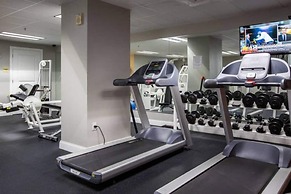 Spacious Modern Condos near French Quarter