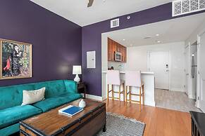 Spacious Modern Condos near French Quarter