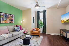 Spacious Modern Condos near French Quarter