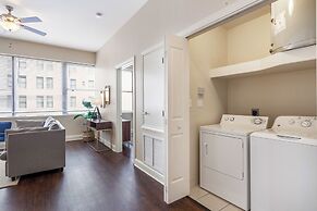 Spacious Modern Condos near French Quarter