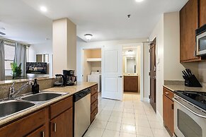 Spacious Modern Condos near French Quarter