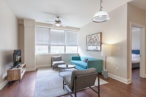 Spacious Modern Condos near French Quarter