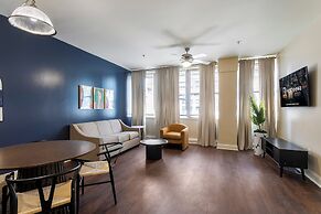 Spacious Modern Condos near French Quarter