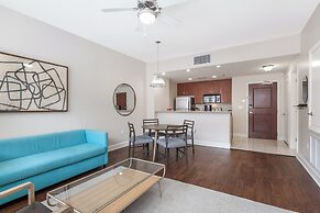 Spacious Modern Condos near French Quarter