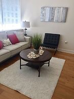 Spacious Modern Condos near French Quarter