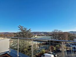 22 River View
