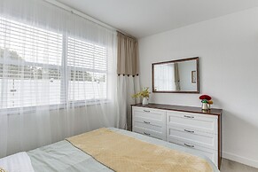 Fort Lauderdale Duplex ~ 6 Mi to Los Olas Beach!