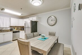 Walk to Beach: Hilton Head Resort Condo w/ Pools!