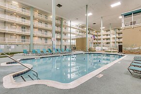 Walk to Beach: Hilton Head Resort Condo w/ Pools!