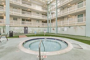 Walk to Beach: Hilton Head Resort Condo w/ Pools!