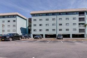 Walk to Beach: Hilton Head Resort Condo w/ Pools!