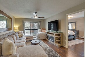 Grand Junction Condo: Balcony, Community Pool!