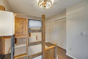 Grand Junction Condo: Balcony, Community Pool!