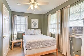 Walk to Shore: Crystal Beach Home w/ Deck!