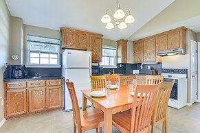 Walk to Shore: Crystal Beach Home w/ Deck!