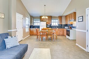 Walk to Shore: Crystal Beach Home w/ Deck!