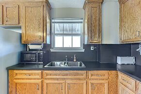 Walk to Shore: Crystal Beach Home w/ Deck!