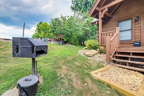 Pigeon Forge Cabin: Premier Location & Hot Tub