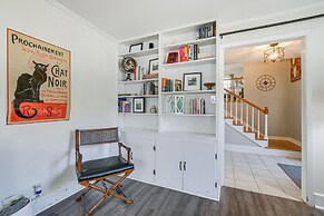 Family-friendly Durham Home w/ Large Deck!