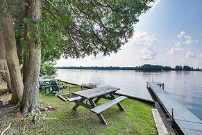 Waterfront North Hero Home w/ Screened Porch