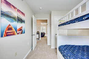 Townhome w/ Outdoor Pool & White Lake Access!