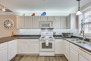 Townhome w/ Outdoor Pool & White Lake Access!