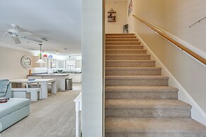 Townhome w/ Outdoor Pool & White Lake Access!