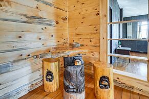 Lyndon Station Retreat ~ 9 Mi to Wisconsin Dells!