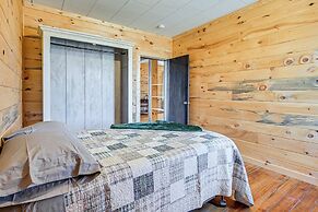 Lyndon Station Retreat ~ 9 Mi to Wisconsin Dells!