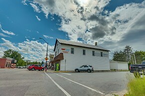 Lyndon Station Retreat ~ 9 Mi to Wisconsin Dells!