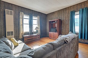 Lyndon Station Retreat ~ 9 Mi to Wisconsin Dells!